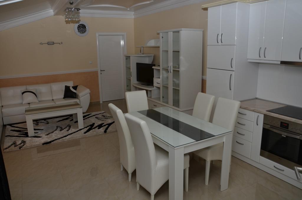 Apartments Royal Menex Požarevac Quarto foto