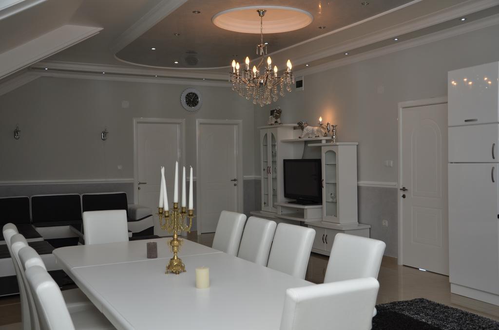 Apartments Royal Menex Požarevac Quarto foto